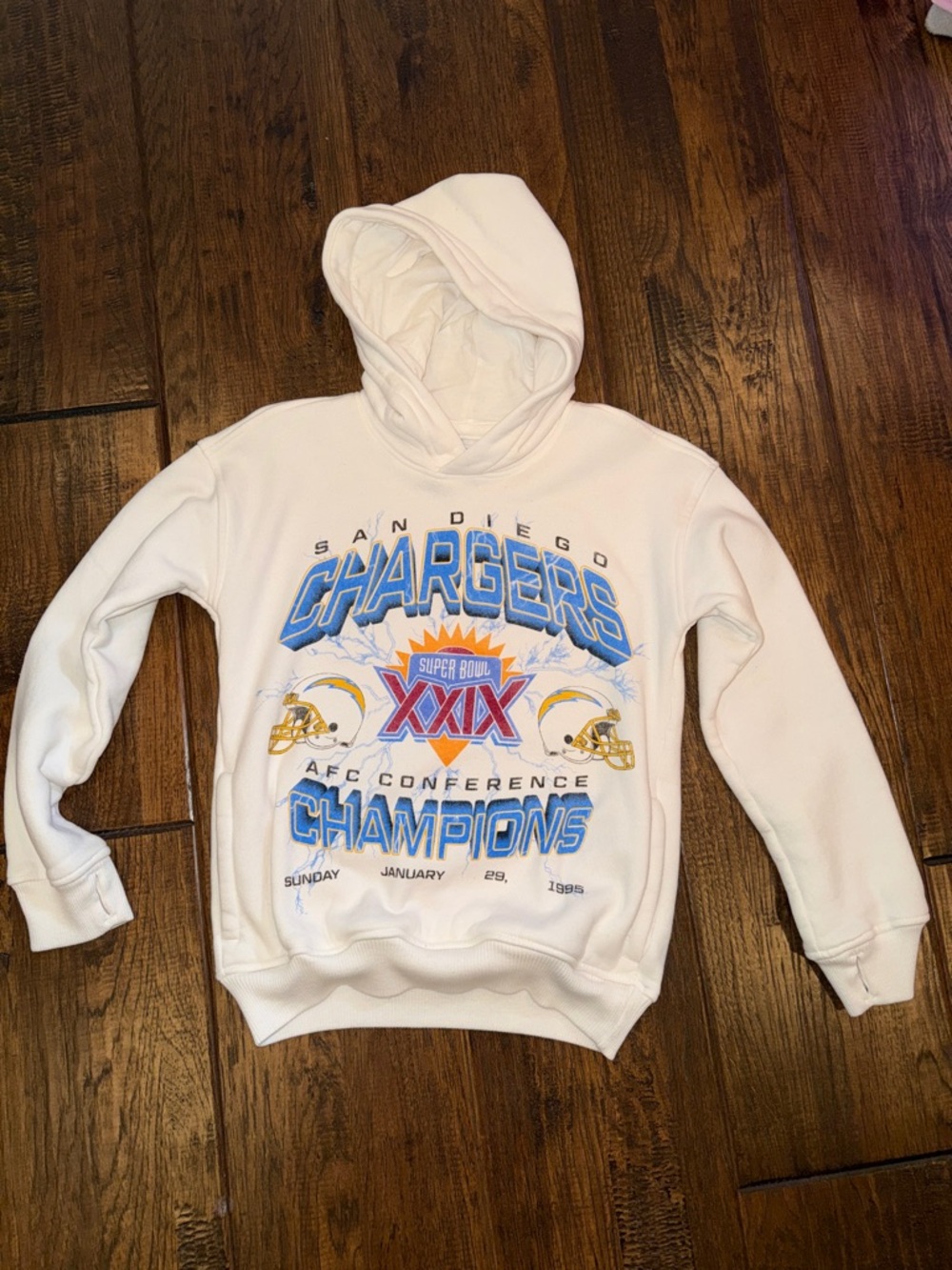 Abercrombie Kids NFL san diego chargers graphic hoodie. SIZE 9/10. NEVER WORN.
